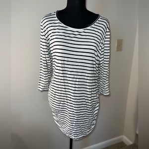 🌻3/$20!🌻 Small Show Maternity Shirt